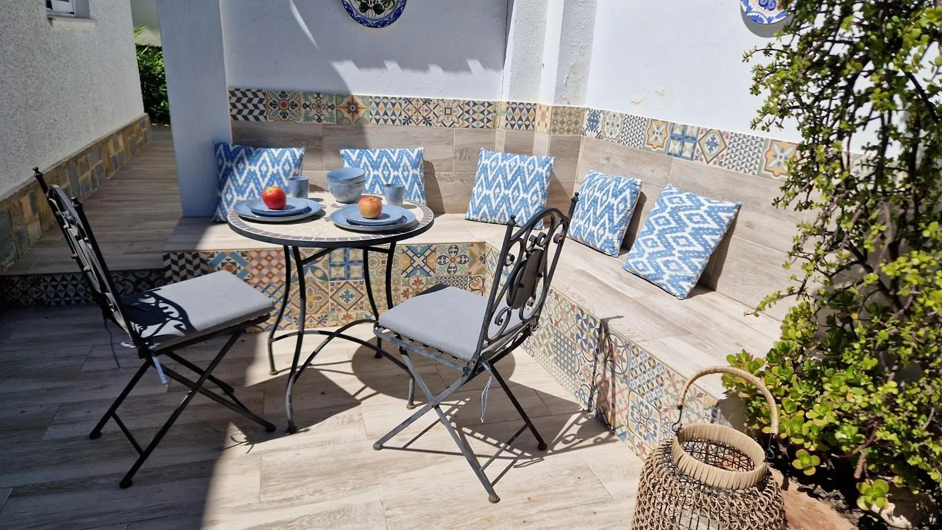 Guest house Blue Vista Gardenroom Marbella